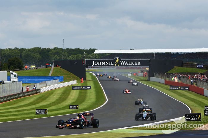 Carlos Sainz Jr., Scuderia Toro Rosso STR11