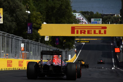Карлос Сайнс-молодший, Scuderia Toro Rosso STR11