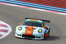 #86 Gulf Racing, Porsche 911 RSR: Michael Wainwright, Adam Carroll, Benjamin Barker