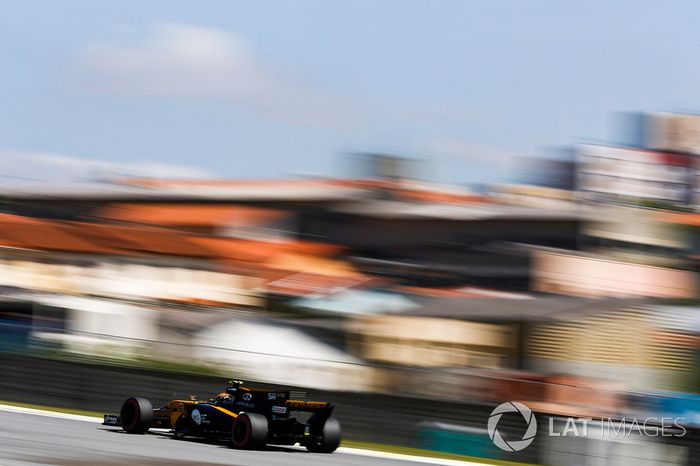 Carlos Sainz Jr., Renault Sport F1 Team RS17