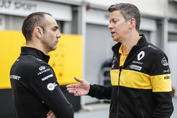 Cyril Abiteboul, Managing Director, Renault Sport F1 Team, with Marcin Budkowski, Renault Sport F1 Team