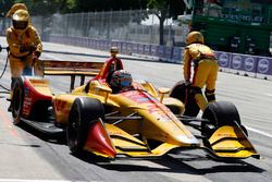 Ryan Hunter-Reay, Andretti Autosport Honda, pit stop