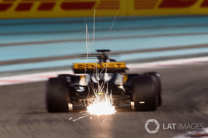 Funkenflug: Nico Hulkenberg, Renault Sport F1 Team RS17