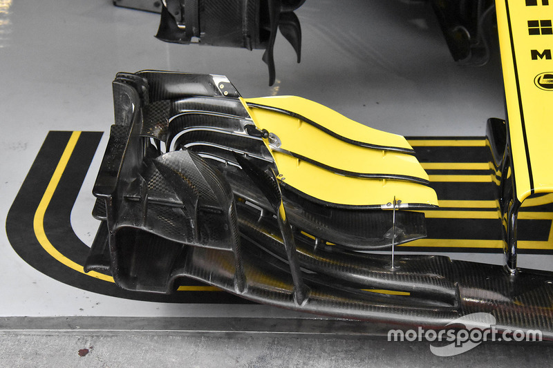 Переднее крыло Renault RS18