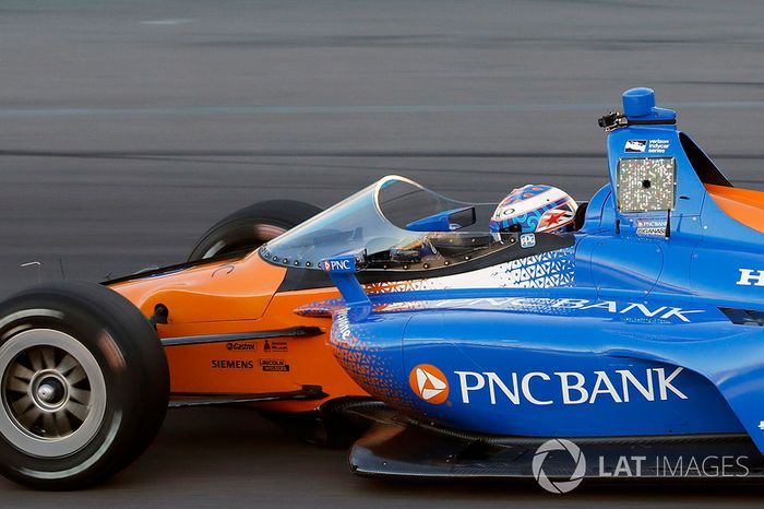 Scott Dixon, Chip Ganassi Racing Honda tests the aeroscreen