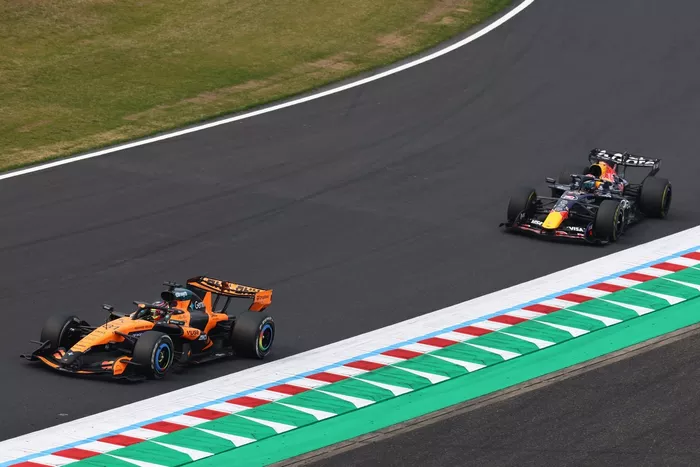 Max Verstappen, Red Bull Racing, Oscar Piastri, McLaren