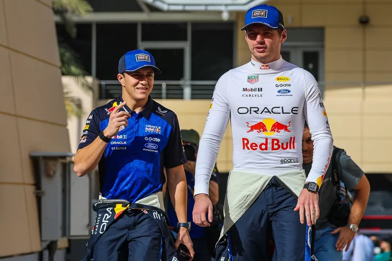 Max Verstappen, Red Bull Racing, Isack Hadjar, Red Bull Racing
