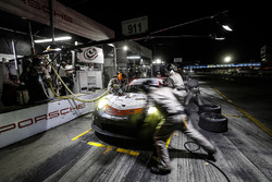 #911 Porsche Team North America Porsche 911 RSR: Patrick Pilet, Dirk Werner, Nick Tandy
