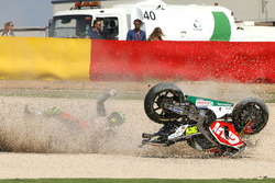 MotoGP 2017 Motogp-aragon-gp-2017-cal-crutchlow-team-lcr-honda-crash