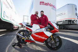 Max Biaggi, Teamchef von Mahindra Racing, mit Mahindra-Chef Mufaddal Choonia
