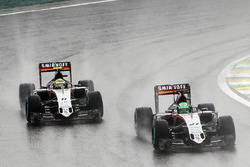 Ніко Хюлькенберг, Sahara Force India F1 VJM09 випереджає свого товариша по команді Серхіо Переса, Sa