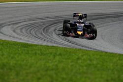 Carlos Sainz Jr., Scuderia Toro Rosso STR11