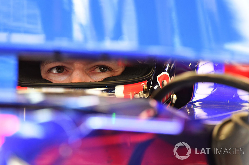 Данііл Квят, Scuderia Toro Rosso STR12