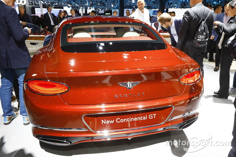 Bentley Continental GT 2019 року