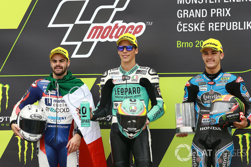 Podio: Joan Mir, Leopard Racing, Romano Fenati, Marinelli Rivacold Snipers, Aron Canet, Estrella Galicia 0,0