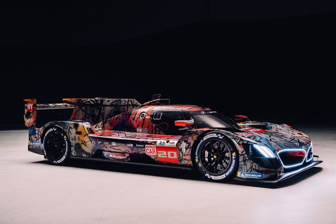 BMW M Hybrid V8 Art Car