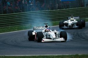 Jacques Villeneuve, BAR 002, Ralf Schumacher, Williams FW22