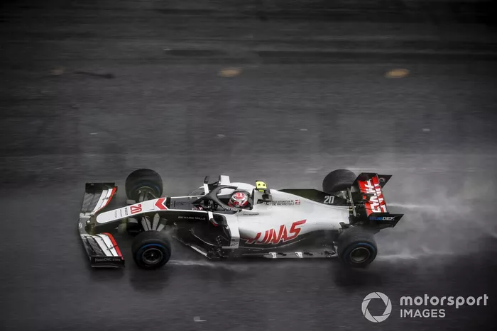 Kevin Magnussen, Haas VF-20 