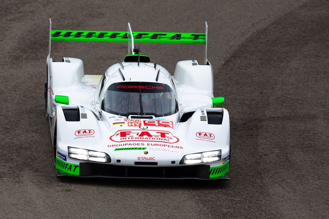 #99 Proton Competition Porsche 963: Neel Jani, Nicolas Pino, Nicolas Varrone
