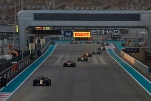 Max Verstappen, Red Bull Racing RB19, Charles Leclerc, Ferrari SF-23, Oscar Piastri, McLaren MCL60