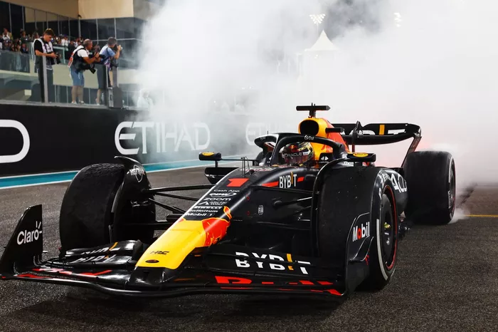 2023年のF1を”ほぼ”完全制圧。レッドブル、伝統のAutosport Awardで