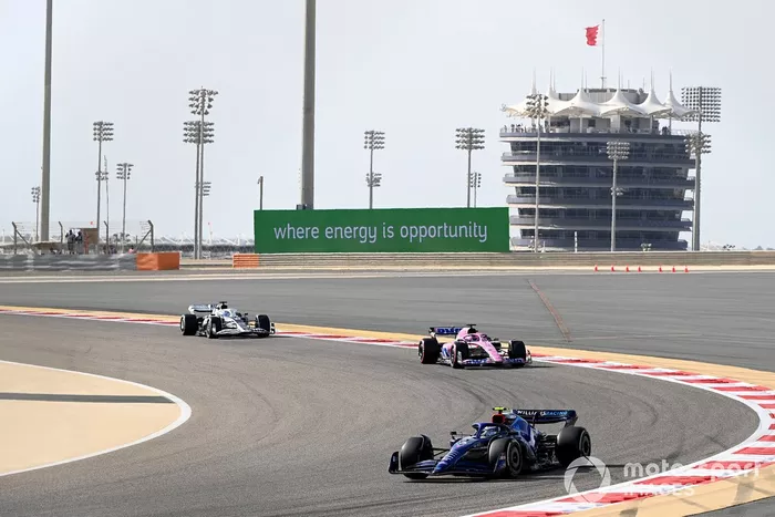 Nicholas Latifi, Williams FW44, Fernando Alonso, Alpine A522, Pierre Gasly, AlphaTauri AT03