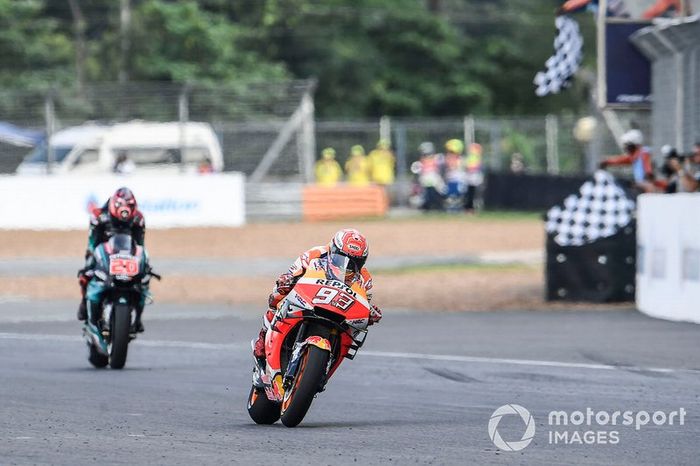 El ganador Marc Márquez, Repsol Honda Team, segundo lugar Fabio Quartararo, Petronas Yamaha SRT
