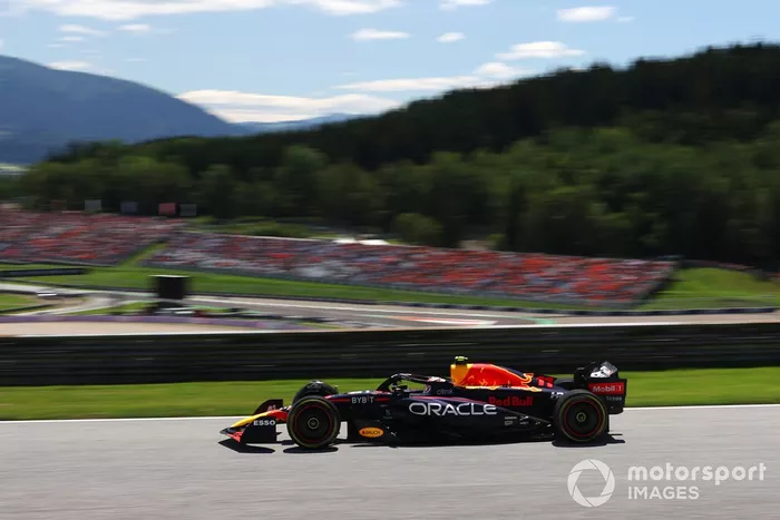 Sergio Pérez, Red Bull Racing RB18