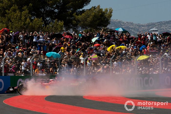 Choque de Charles Leclerc, Ferrari F1-75, en Le Beausset