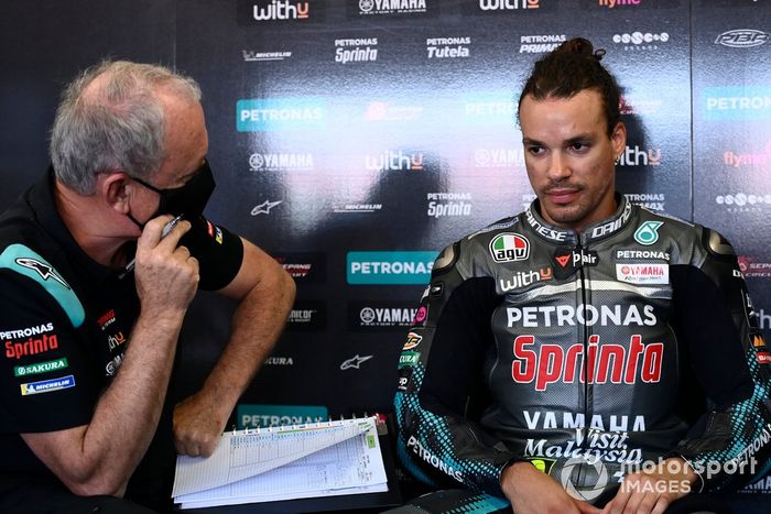 Franco Morbidelli, Petronas Yamaha SRT y el jefe del equipo Ramon Forcada