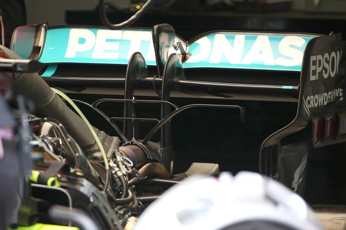 Mercedes W11 detalle de la T-wing