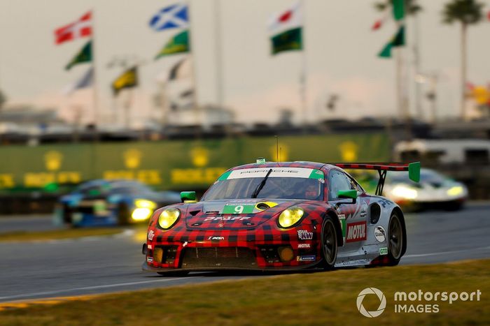 #9 Pfaff Motorsports Porsche 911 GT3R, GTD: Zacharie Robichon, Laurens Vanthoor, Lars Kern, Matt Campbell