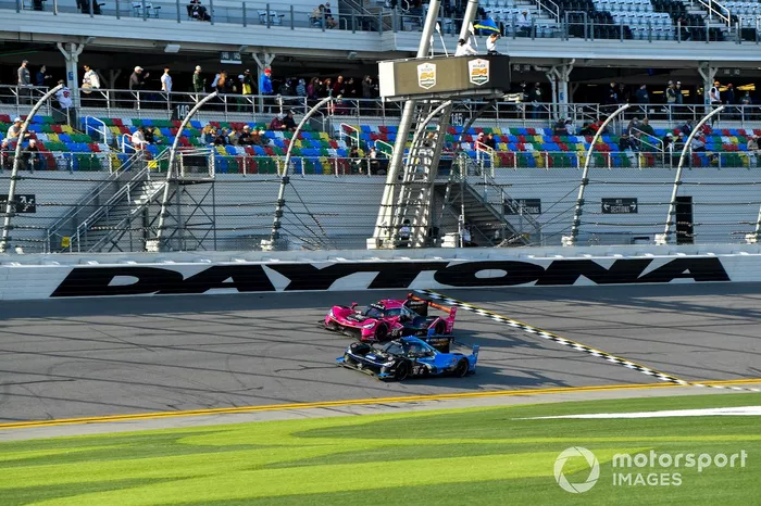 #60 Meyer Shank Racing w/Curb-Agajanian Acura DPi, DPi: Dane Cameron, Olivier Pla, Juan Pablo Montoya, A.J. Allmendinger, #10: Konica Minolta Acura ARX-05 Acura DPi, DPi: Ricky Taylor, Filipe Albuquerque, Alexander Rossi, Helio Castroneves