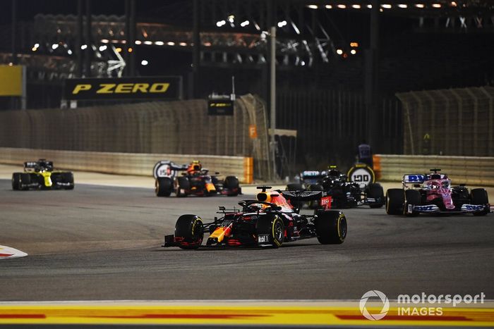 Max Verstappen, Red Bull Racing RB16, Sergio Pérez, Racing Point RP20 