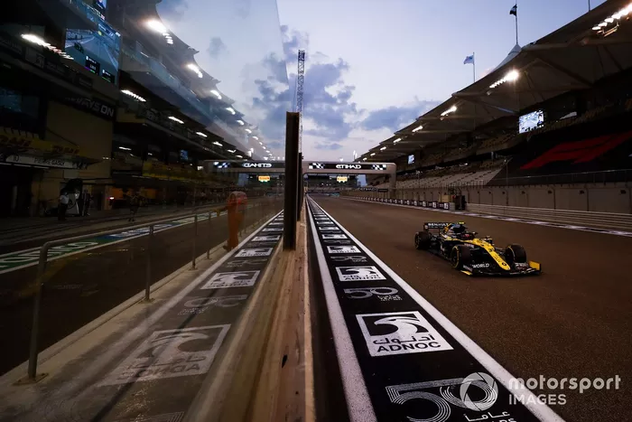 Esteban Ocon, Renault F1 Team R.S.20