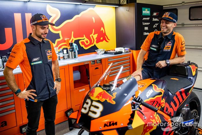 Miguel Oliveira, Red Bull KTM Factory Racing y Brad Binder, Red Bull KTM Factory Racing