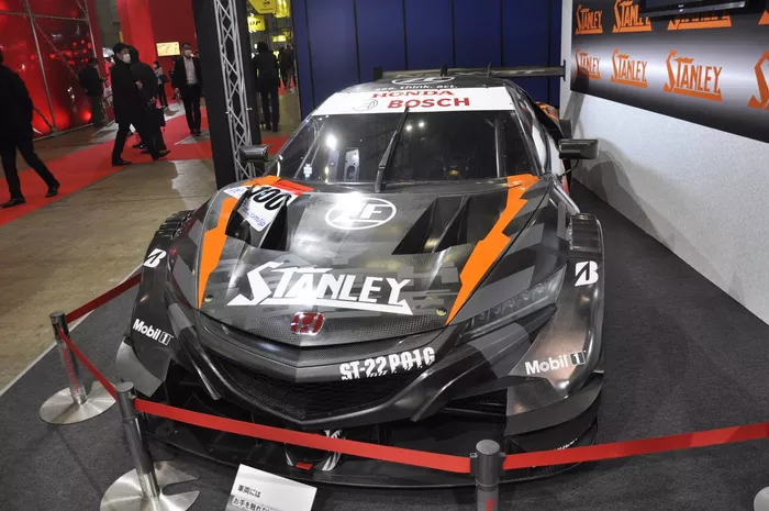 STANLEYチームクニミツ　NSX-GT 東北大会でSTANLEY NSX-GTに声援を。TEAM KUNIMITSU、スーパーGT第6戦