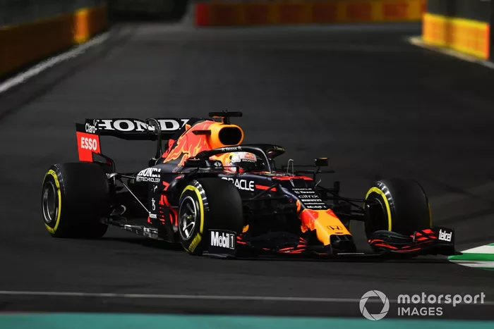 Max Verstappen, Red Bull Racing RB16B