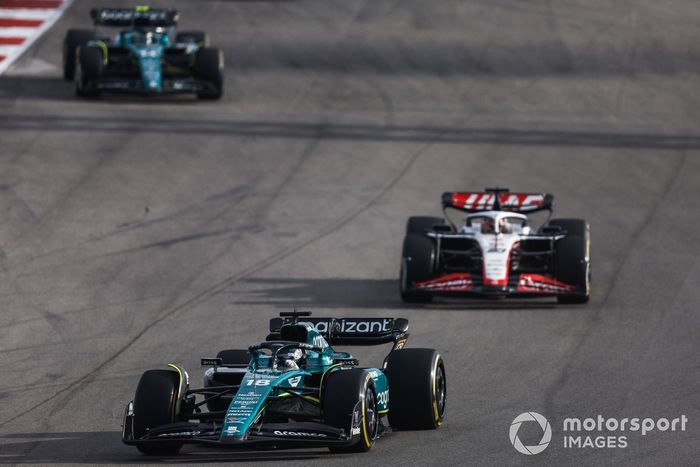 Lance Stroll, Aston Martin AMR23, Kevin Magnussen, Haas VF-23, Fernando Alonso, Aston Martin AMR23