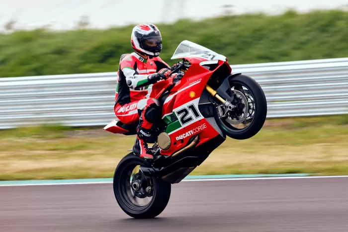 Ducati Panigale V2 Bayliss