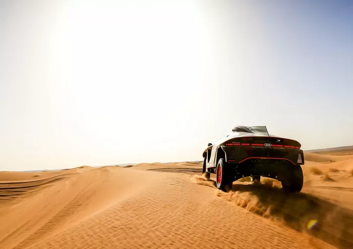 أودي آر.أس كيو إي-ترون