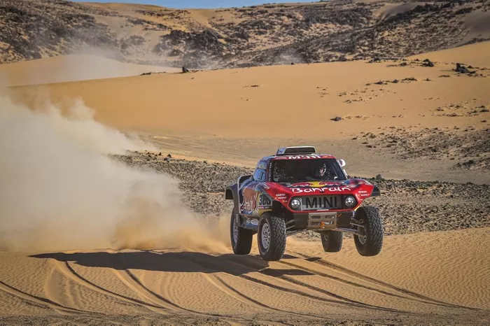 #305 JCW X-Raid Team: Carlos Sainz, Lucas Cruz