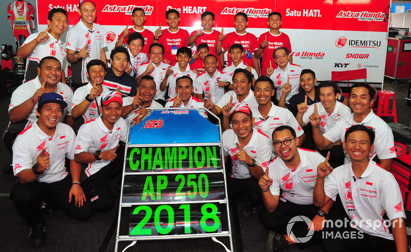 Astra Honda Racing Team Juara Tim dan Pembalap ARRC 2018 Kelas AP250