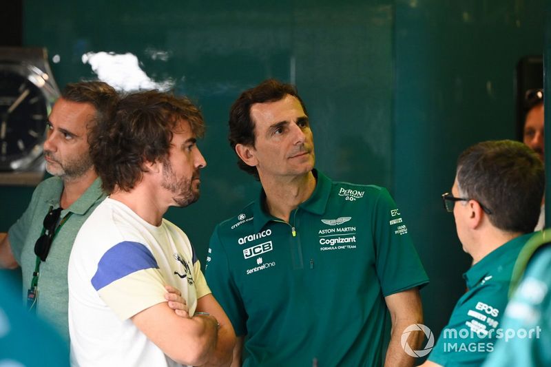Fernando Alonso, Aston Martin, Pedro de la Rosa