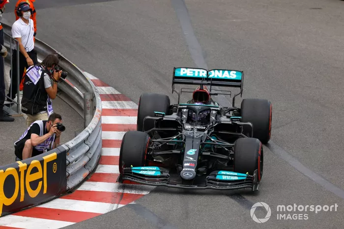 Lewis Hamilton, Mercedes W12