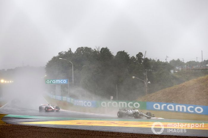 Yuki Tsunoda, AlphaTauri AT03, Mick Schumacher, Haas VF-22