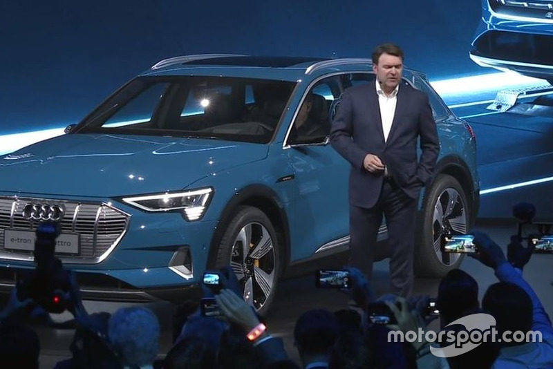 Презентація Audi e-tron