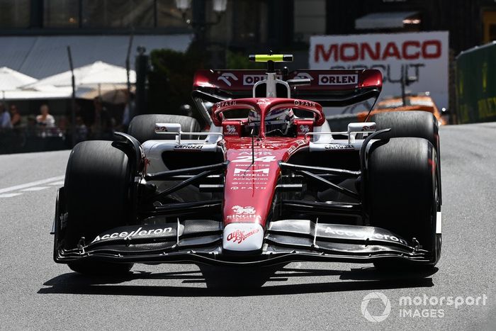 Zhou Guanyu, Alfa Romeo C42