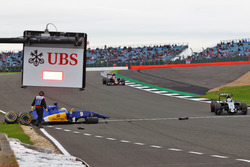 Маркус Ерікссон, Sauber C35, аварія у третій практиці