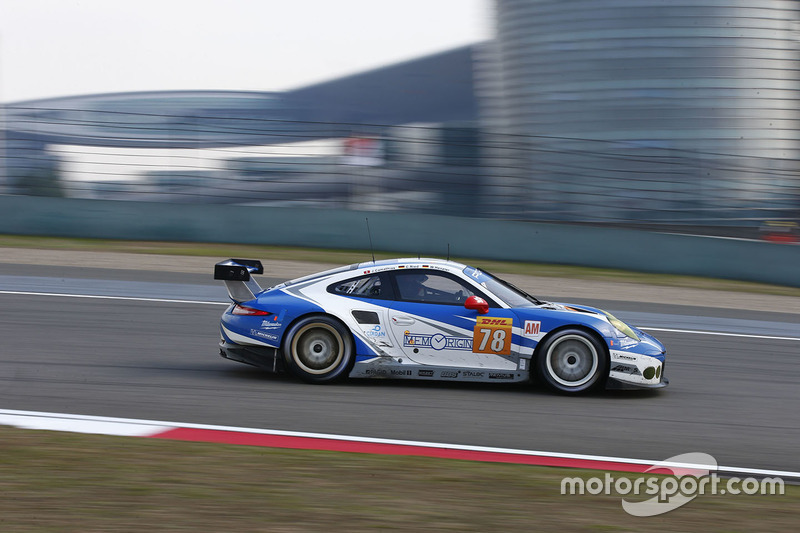 #78 KCMG Porsche 911 RSR: Christian Ried, Wolf Henzler, Joël Camathias